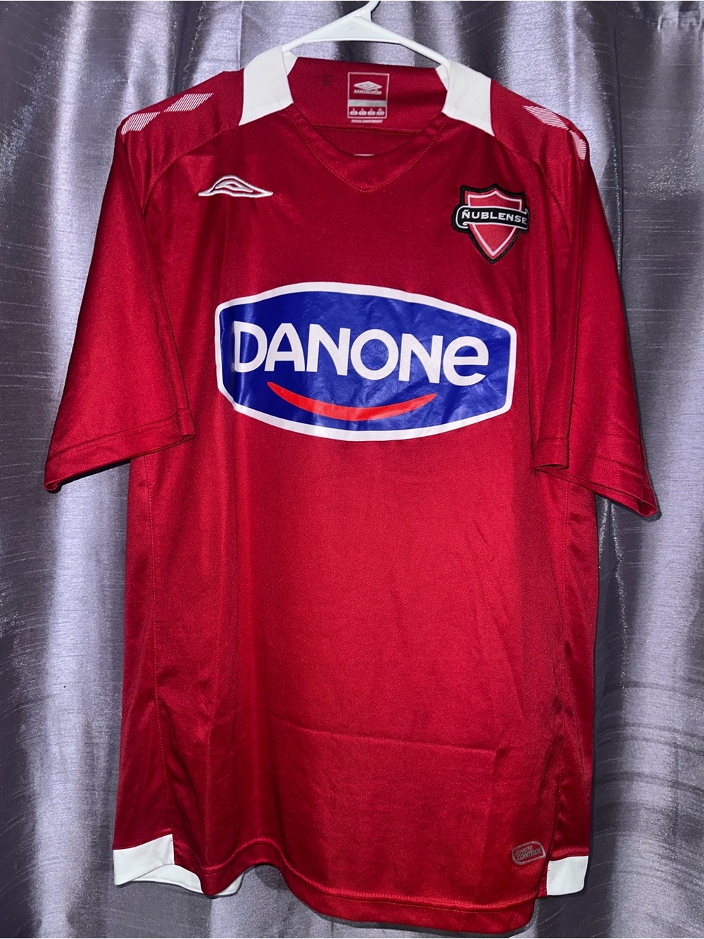 camiseta Ñublense 2009 Danone Umbro Vintage Size Large HTF